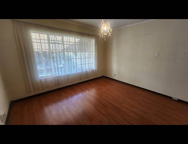 1 BEDROOM TOWNHOUSE FOR SALE IN GLENVISTA